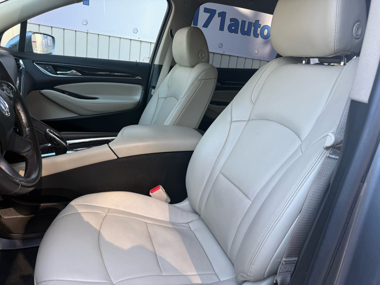 Buick Enclave Essence FWD 2019