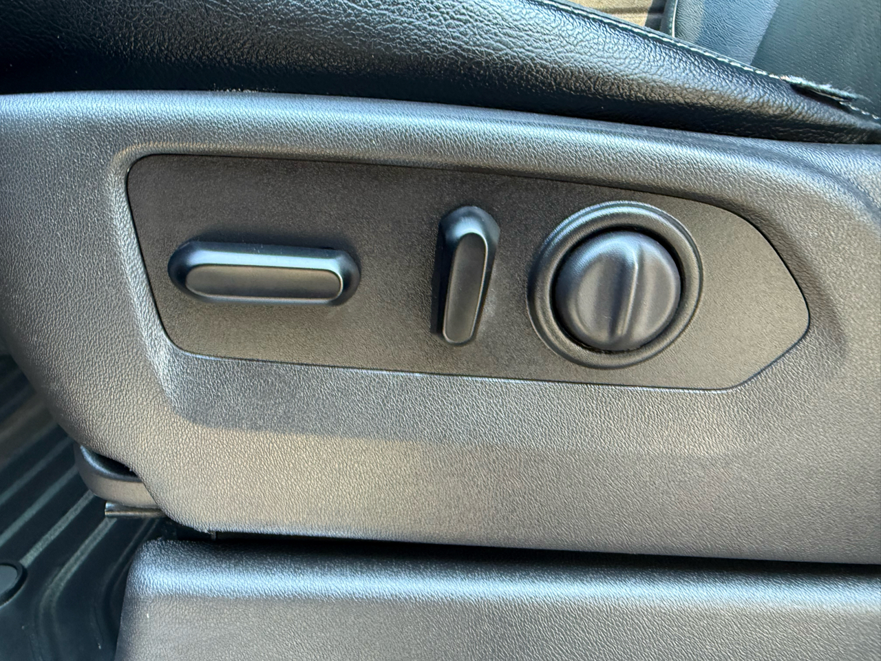 Chevrolet Silverado 1500 LT Trail Boss Crew Cab 4WD 2021