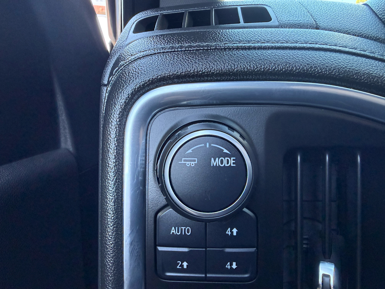 Chevrolet Silverado 1500 LT Trail Boss Crew Cab 4WD 2021