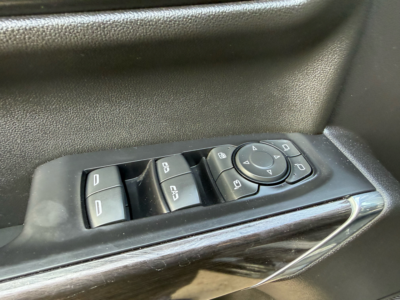 Chevrolet Silverado 1500 LTZ Crew Cab 4WD 2021