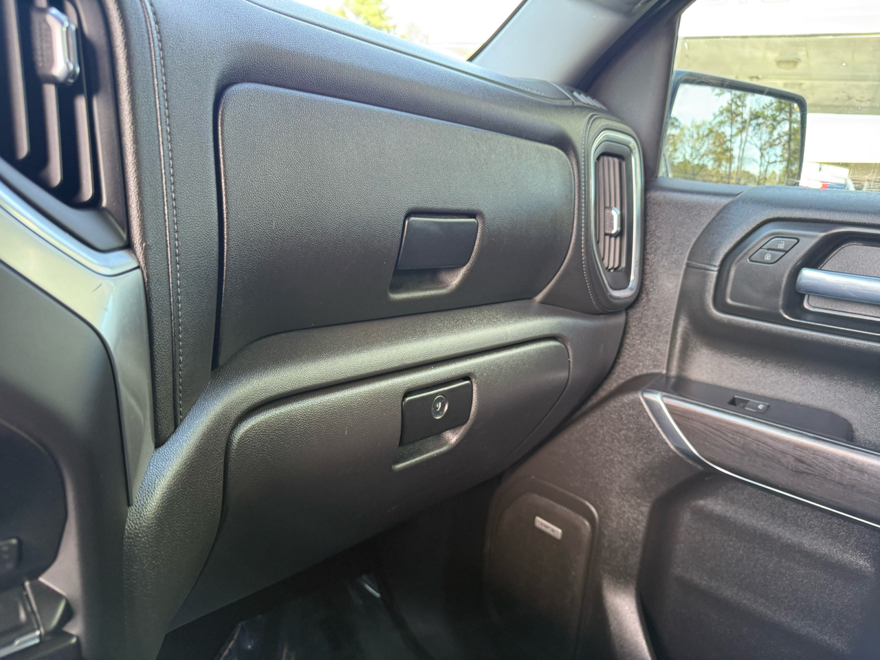 Chevrolet Silverado 1500 LTZ Crew Cab 4WD 2021