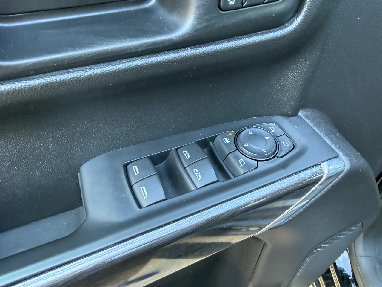 Chevrolet Silverado 1500 LTZ Crew Cab 4WD 2021