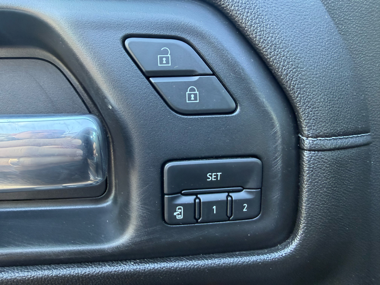 Chevrolet Silverado 1500 LTZ Crew Cab 4WD 2021