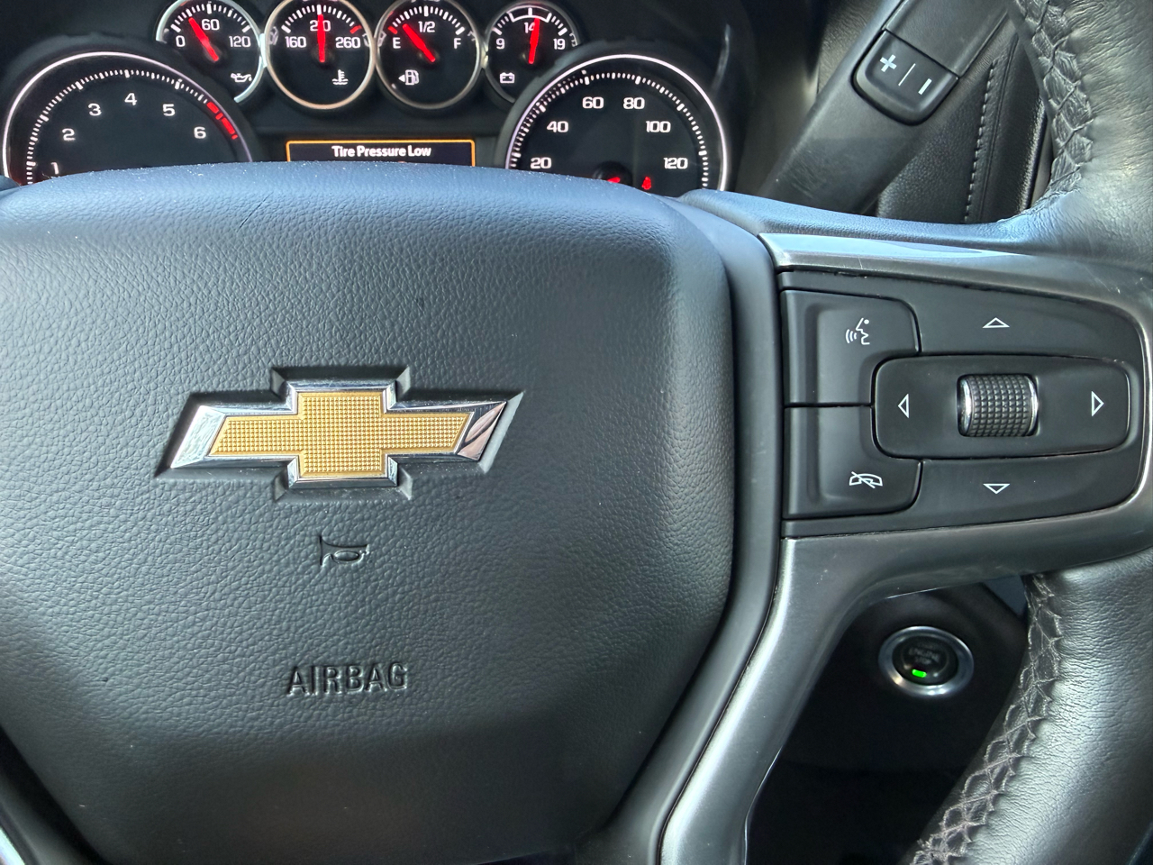 Chevrolet Silverado 1500 LTZ Crew Cab 4WD 2021