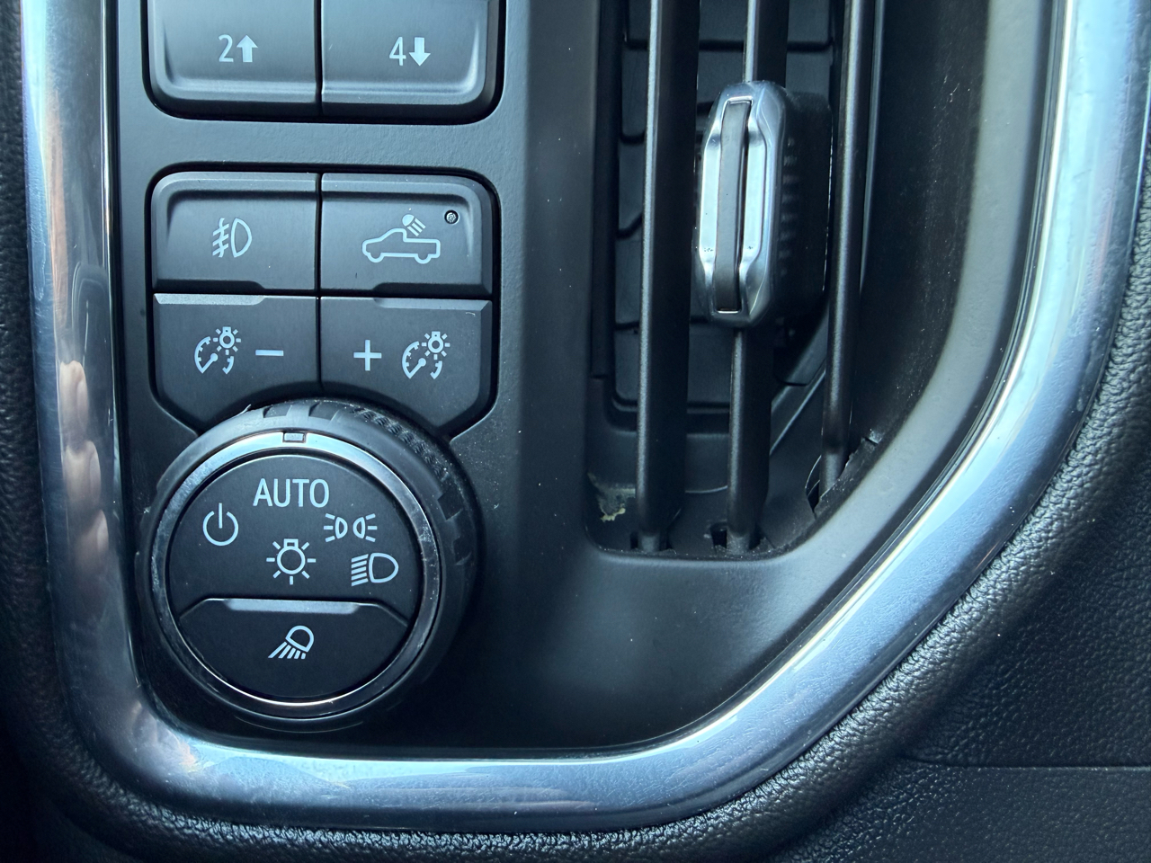 Chevrolet Silverado 1500 LTZ Crew Cab 4WD 2021