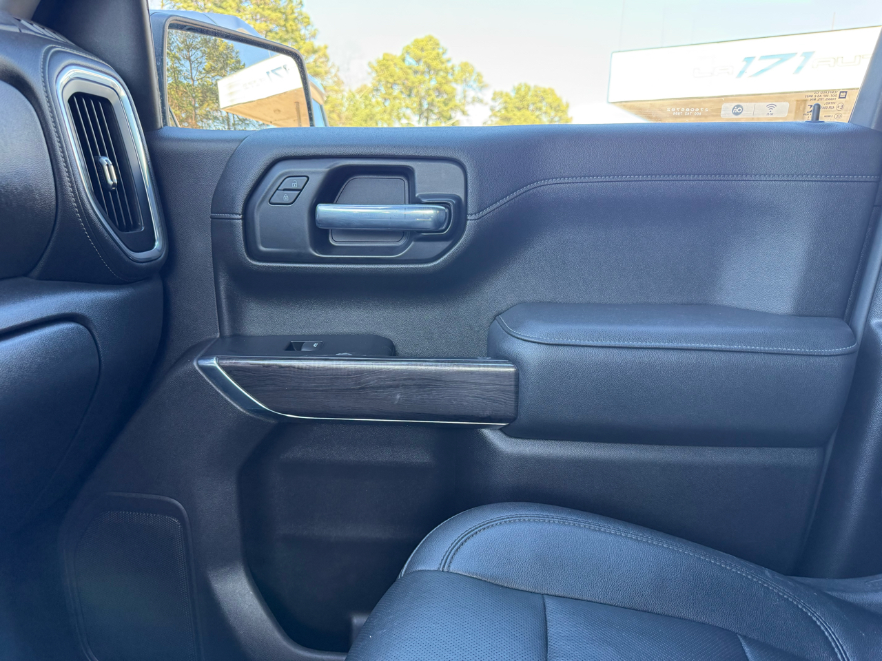 Chevrolet Silverado 1500 LTZ Crew Cab 4WD 2021