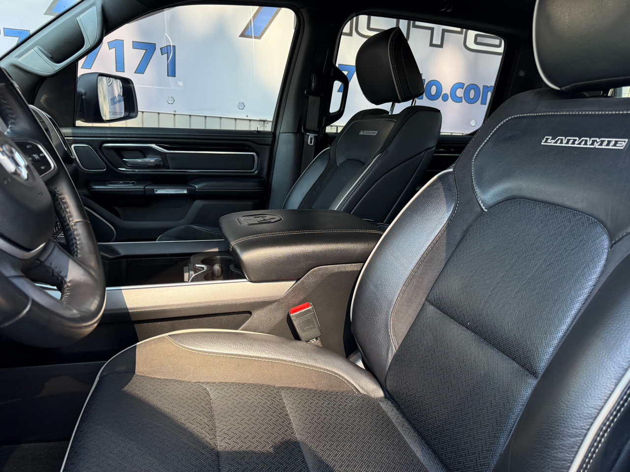 RAM 1500 Laramie Crew Cab LWB 4WD 2022