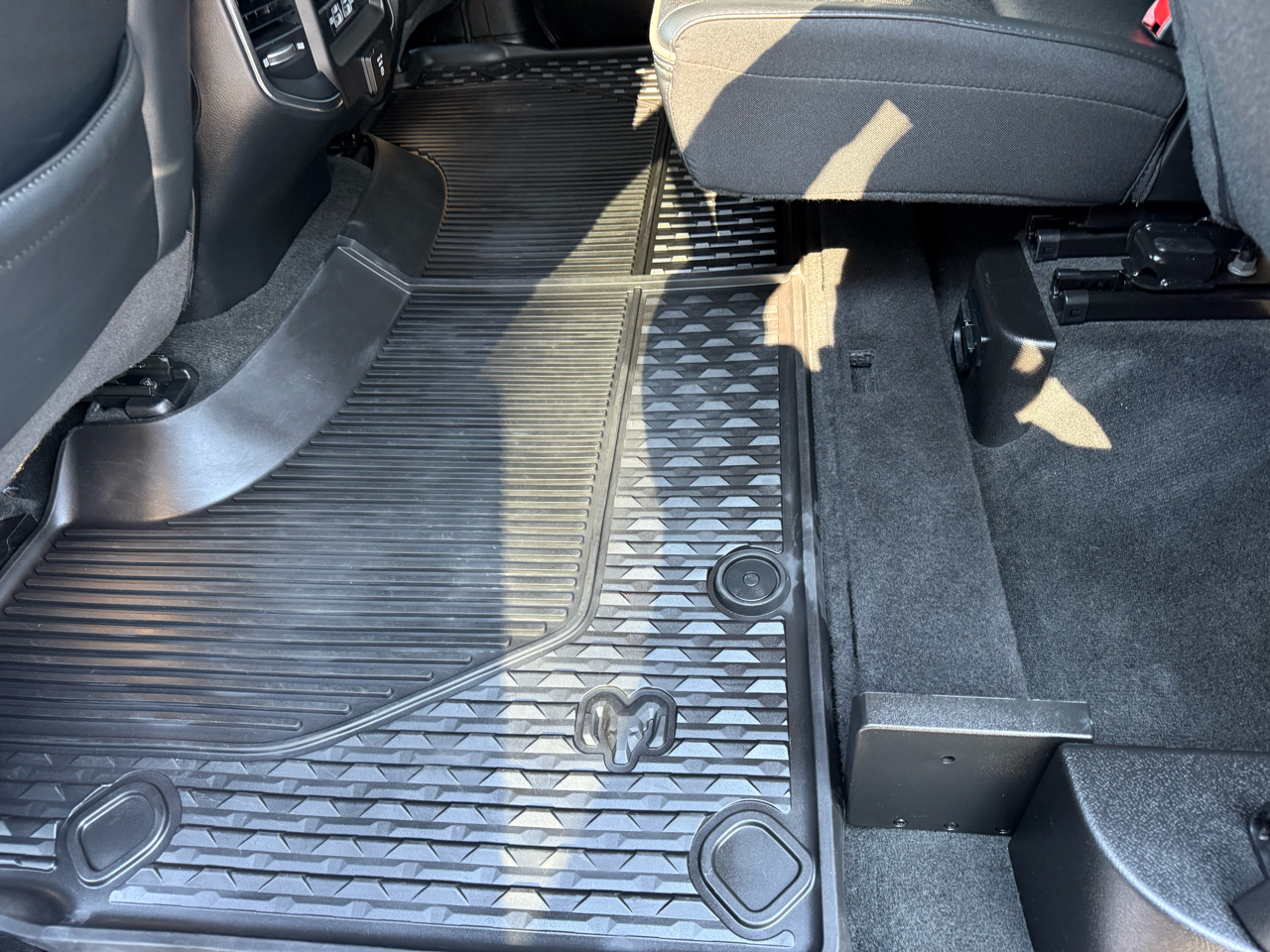 RAM 1500 Laramie Crew Cab LWB 4WD 2022