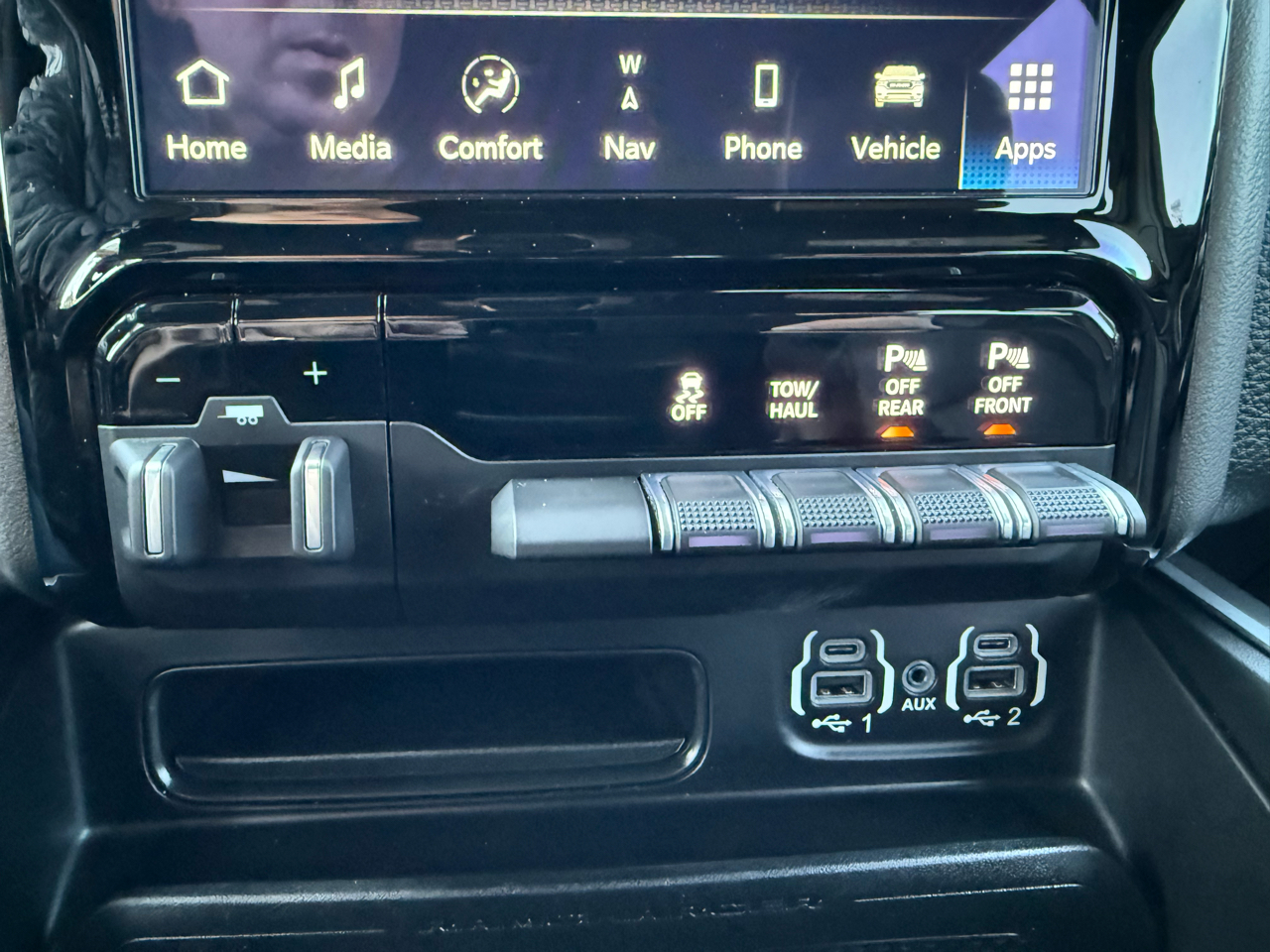 RAM 1500 Laramie Crew Cab LWB 4WD 2022