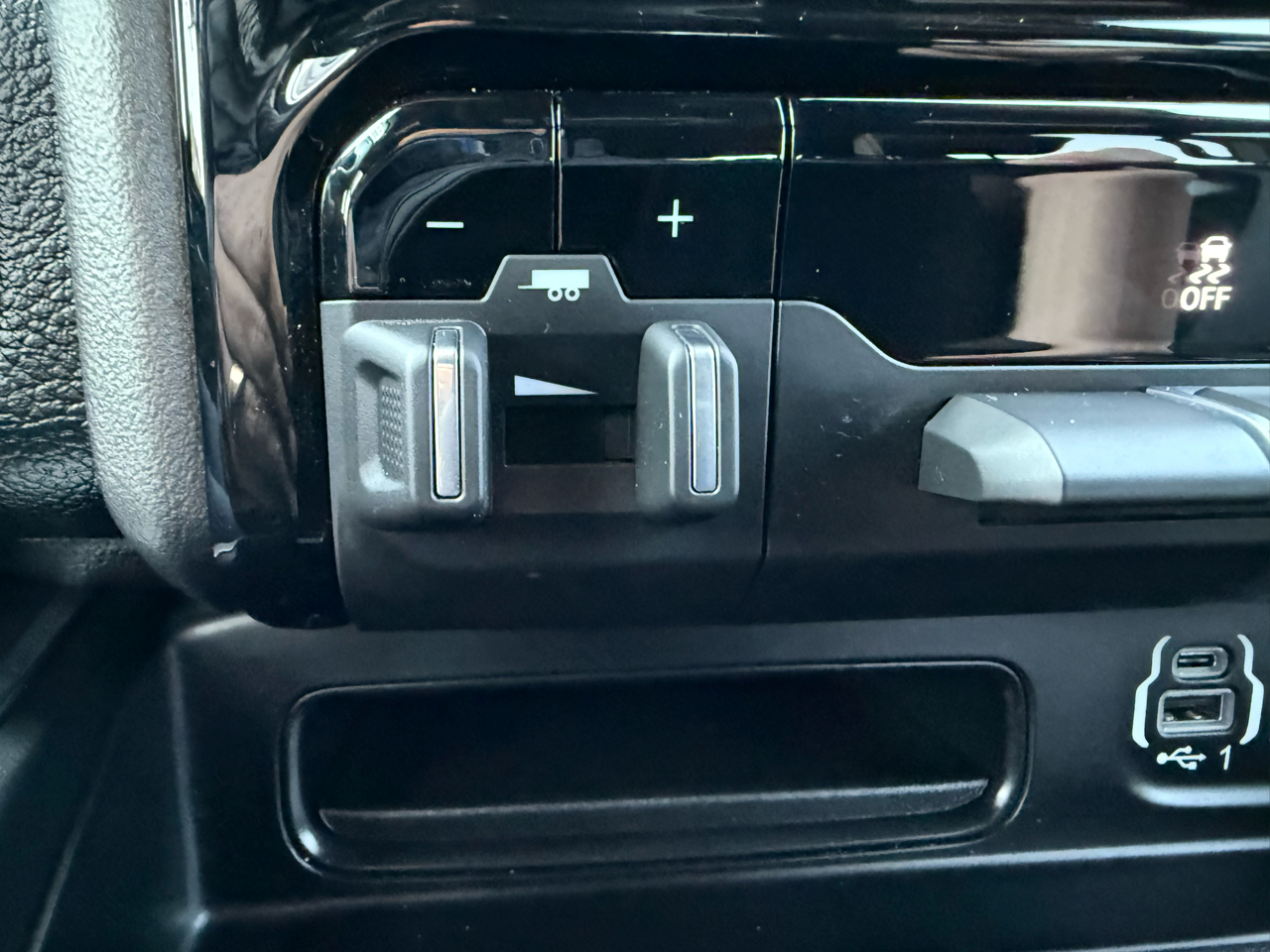 RAM 1500 Laramie Crew Cab LWB 4WD 2022