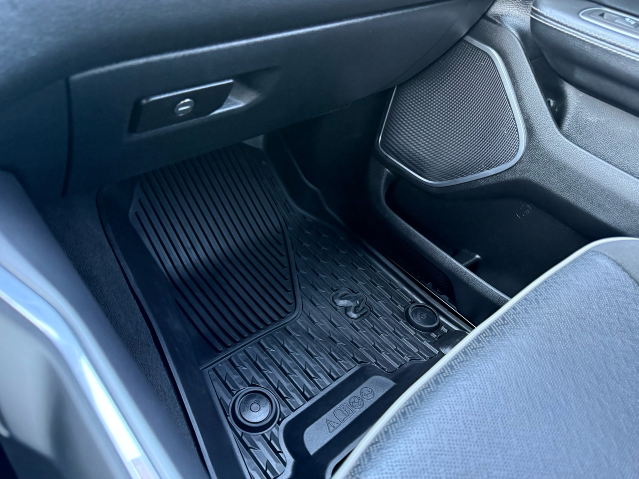 RAM 1500 Laramie Crew Cab LWB 4WD 2022