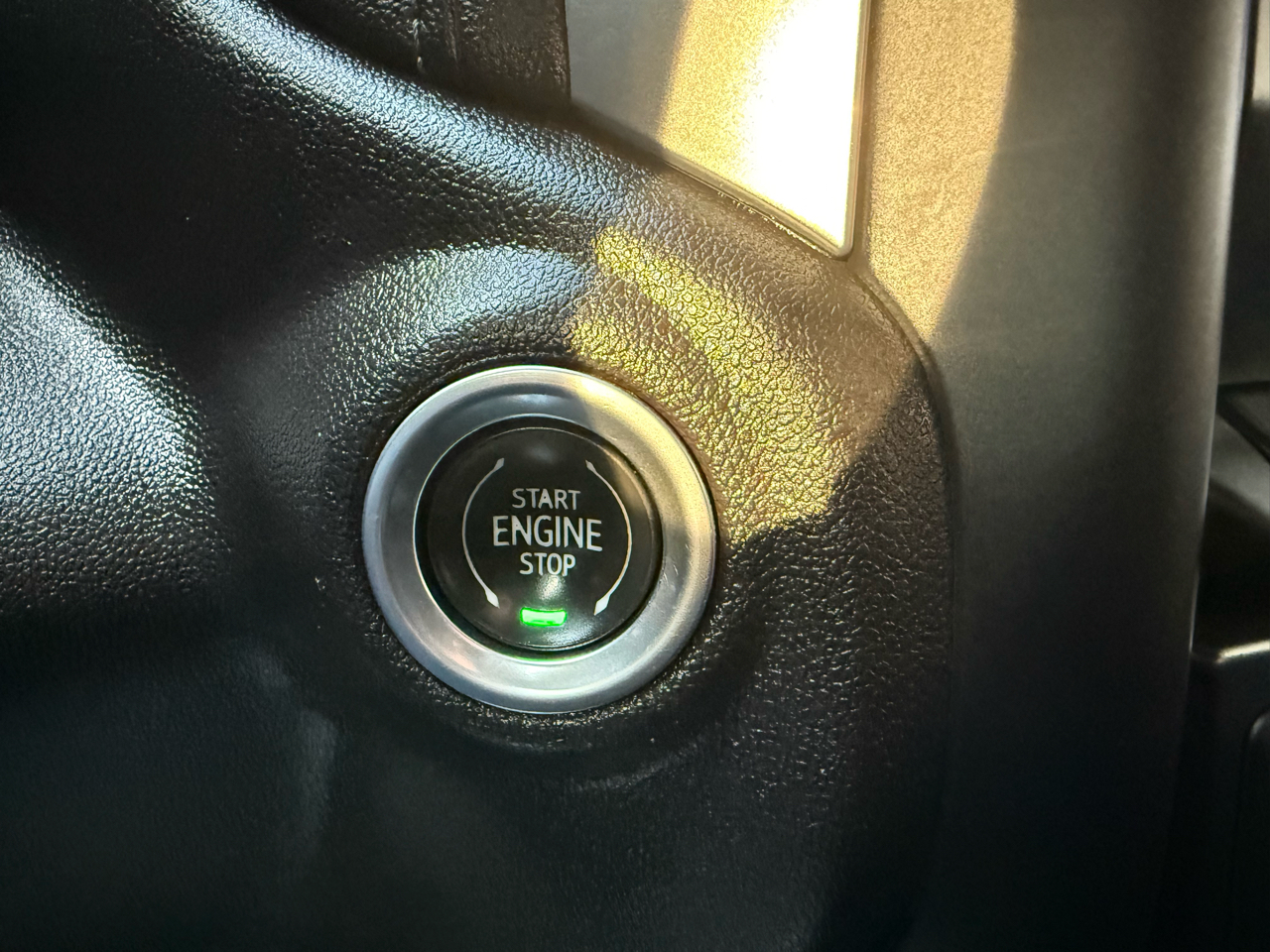 Chevrolet Silverado 1500 Limited LT Crew Cab 4WD 2022