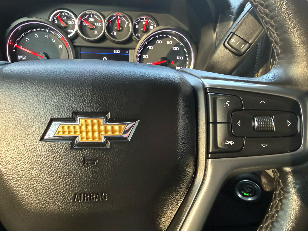 Chevrolet Silverado 1500 Limited LT Crew Cab 4WD 2022