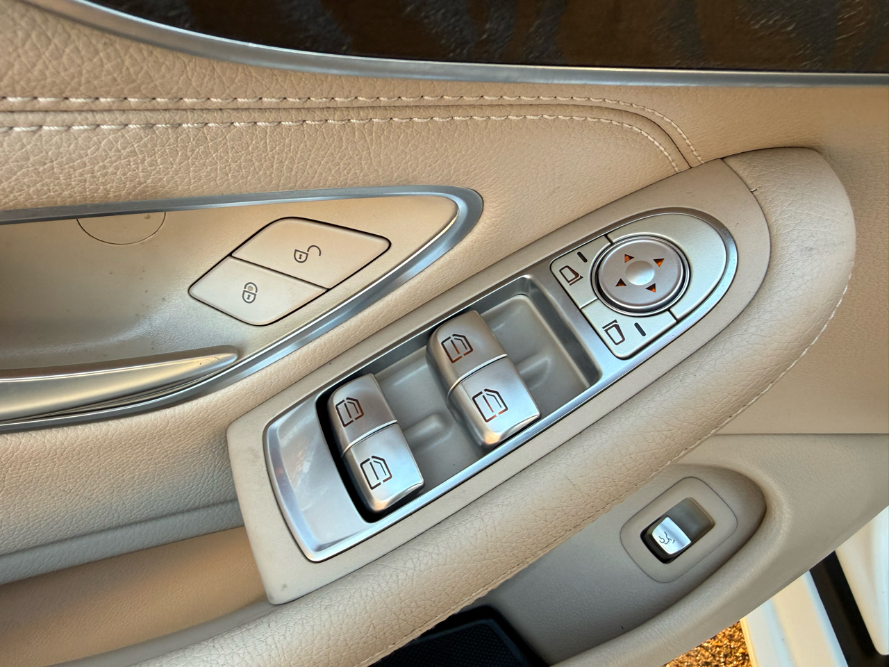 Mercedes-Benz C-Class C300 Convertible 2018