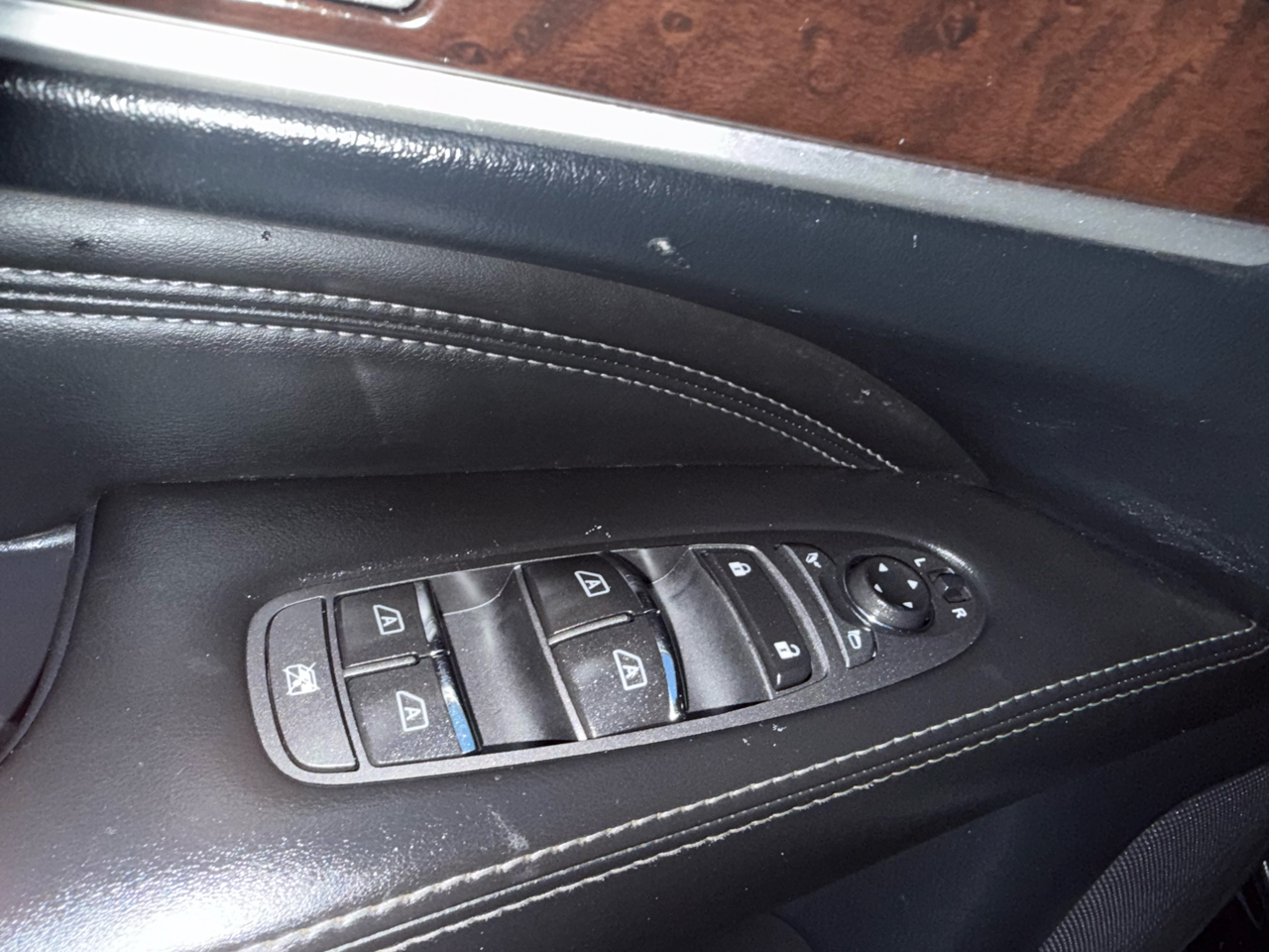 Infiniti QX60 PURE 2020