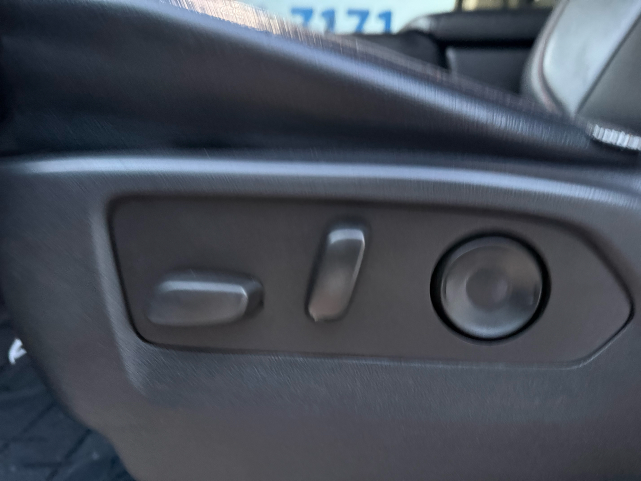 Chevrolet Silverado 1500 Custom Crew Cab 4WD 2022