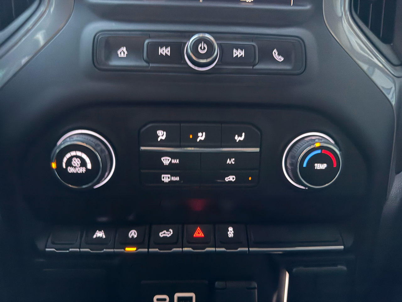 Chevrolet Silverado 1500 Custom Crew Cab 4WD 2022