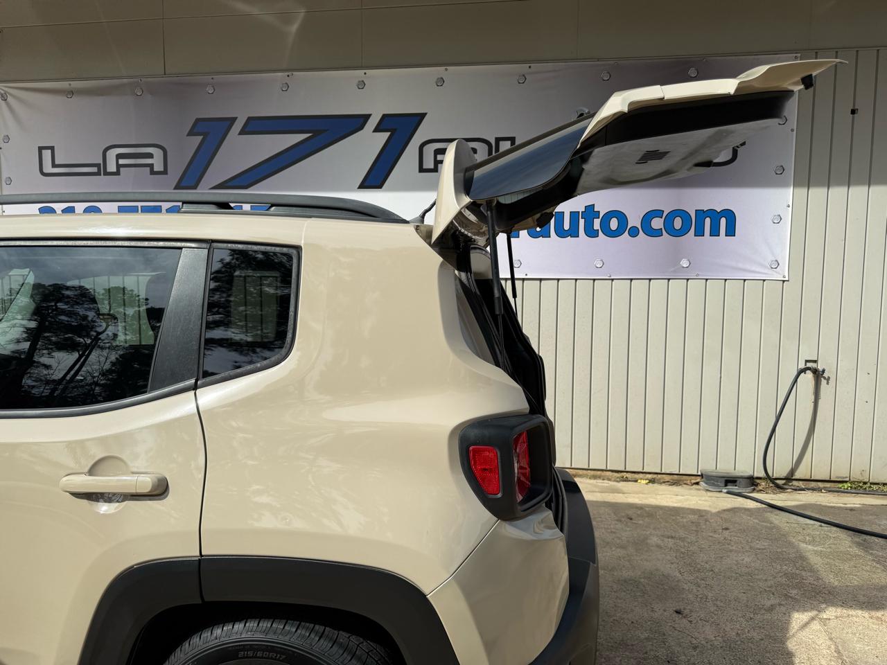 Jeep Renegade Latitude FWD 2015