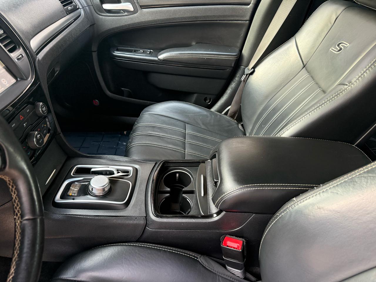 Chrysler 300 S V6 RWD 2016