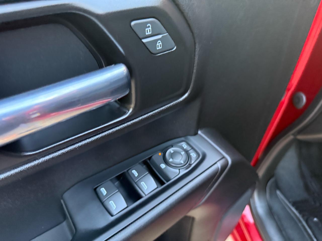 Chevrolet Silverado 1500 Custom Crew Cab Short Box 2WD 2021