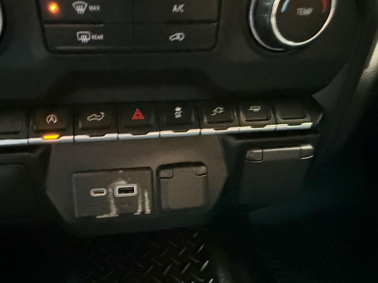 Chevrolet Silverado 1500 Custom Crew Cab Short Box 2WD 2021