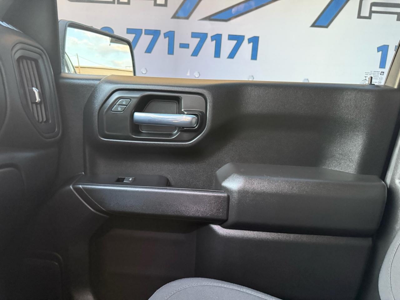 Chevrolet Silverado 1500 Custom Crew Cab Short Box 2WD 2021