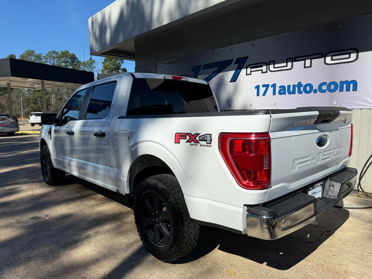 Ford F-150 4WD SuperCrew 139" XLT 2021