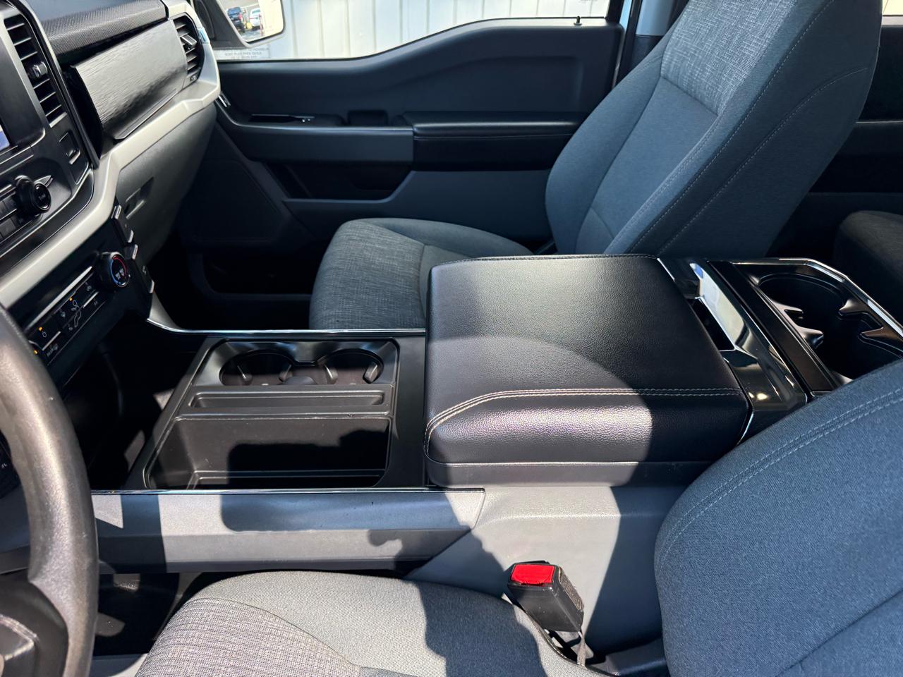 Ford F-150 4WD SuperCrew 139" XLT 2021