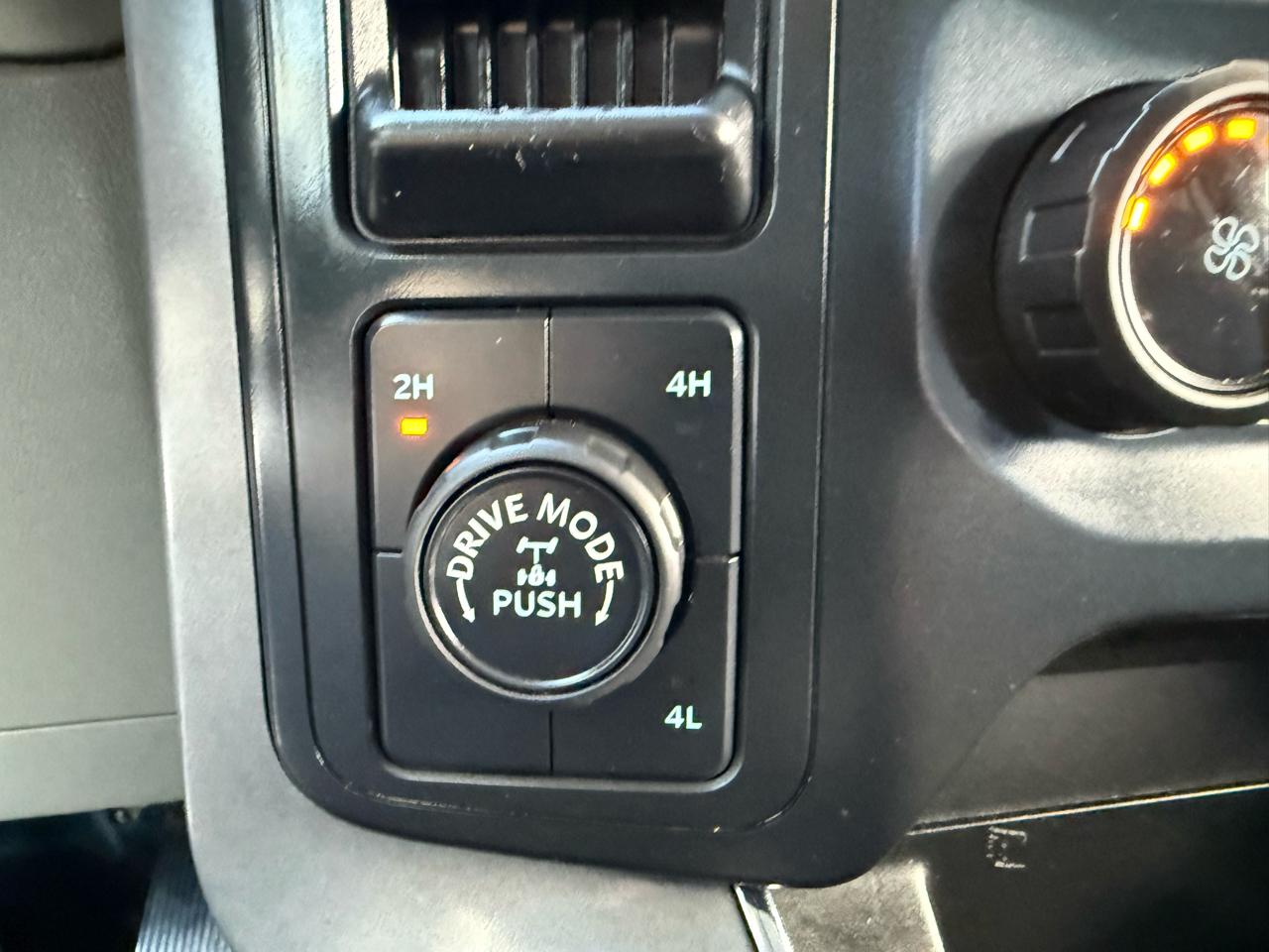 Ford F-150 4WD SuperCrew 139" XLT 2021