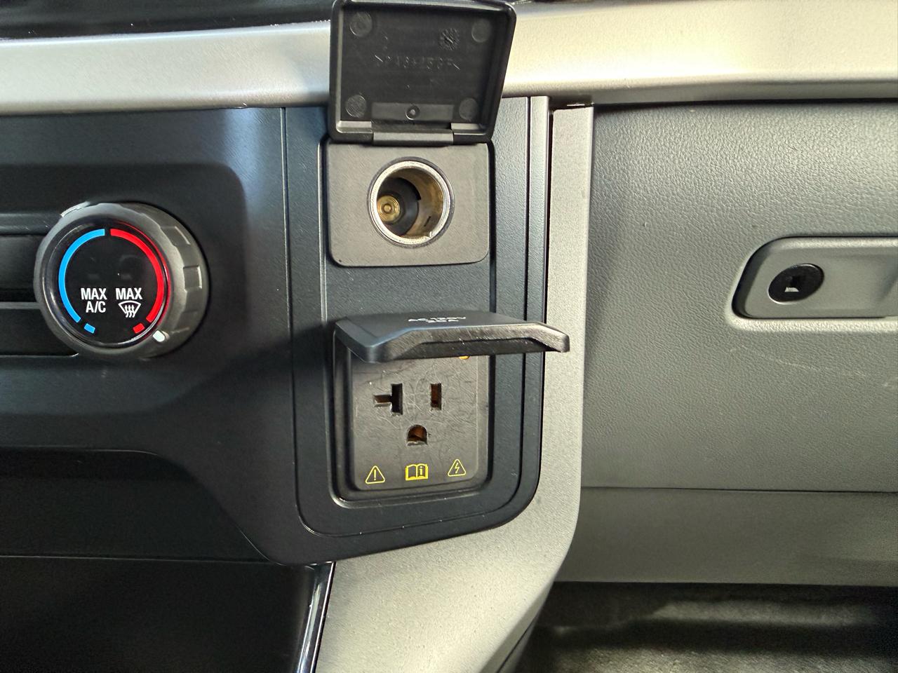 Ford F-150 4WD SuperCrew 139" XLT 2021