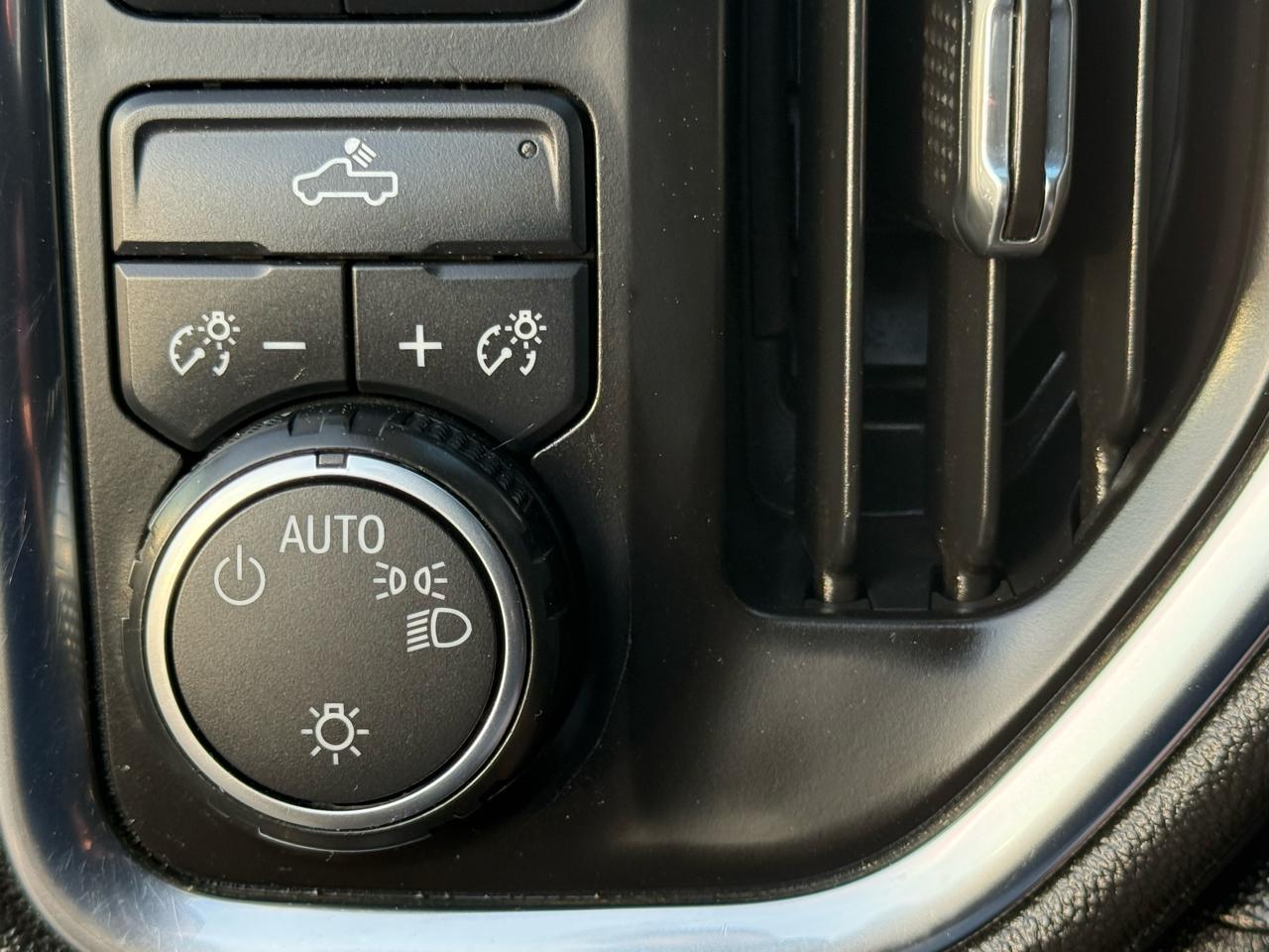 Chevrolet Silverado 1500 LT Crew Cab 4WD 2019