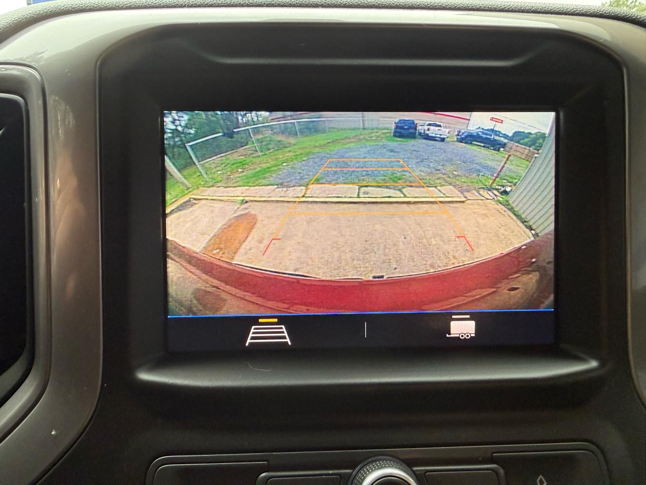 Chevrolet Silverado 1500 Custom Crew Cab Short Box 2WD 2021