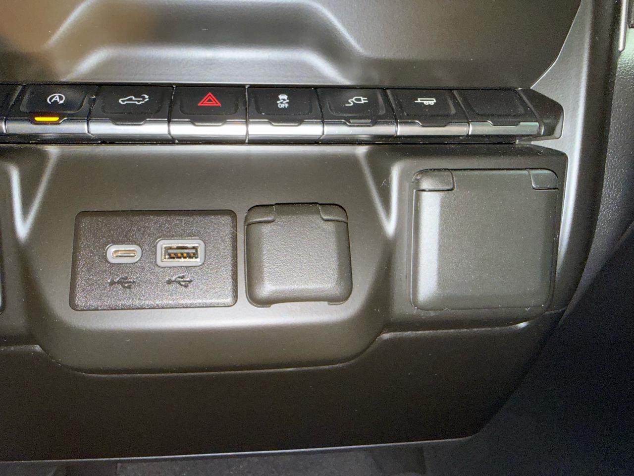 Chevrolet Silverado 1500 Custom Crew Cab Short Box 2WD 2021