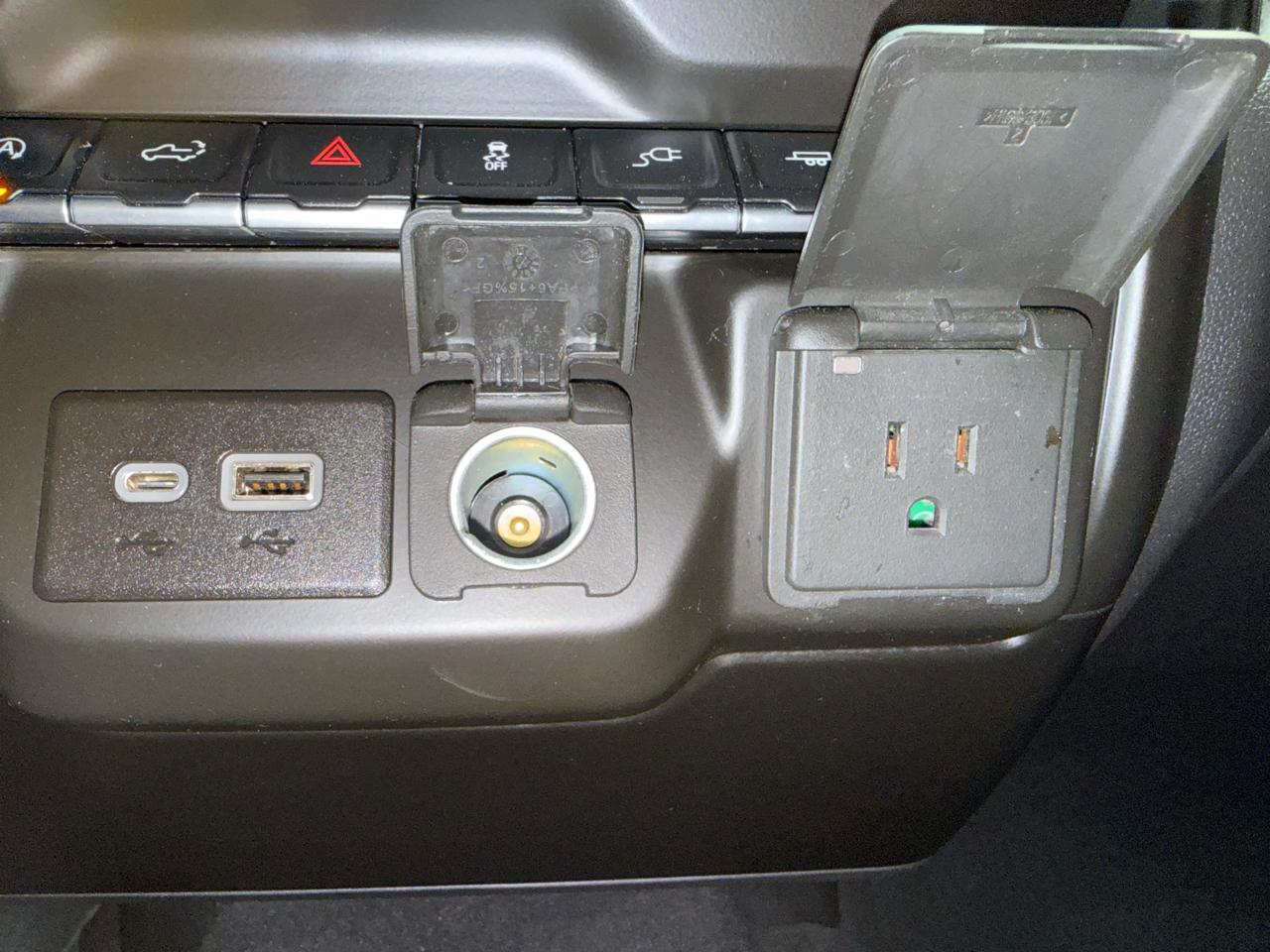 Chevrolet Silverado 1500 Custom Crew Cab Short Box 2WD 2021