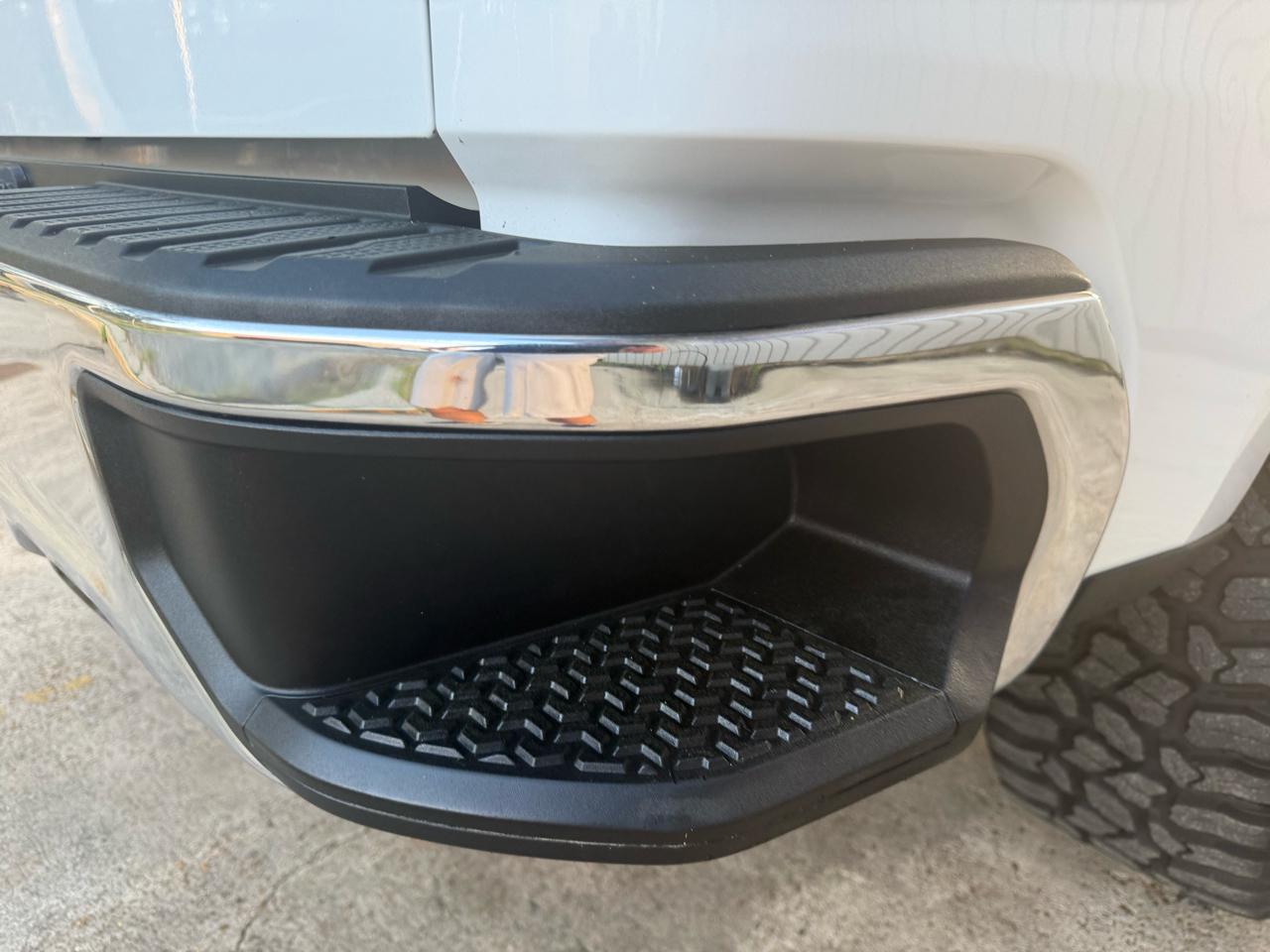 Chevrolet Silverado 1500 LT Crew Cab 4WD 2022