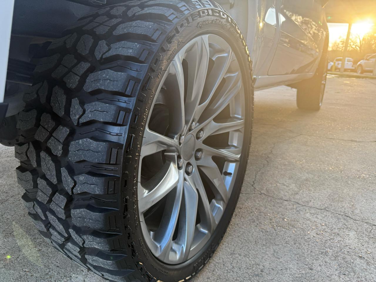 Chevrolet Silverado 1500 LT Crew Cab 4WD 2022