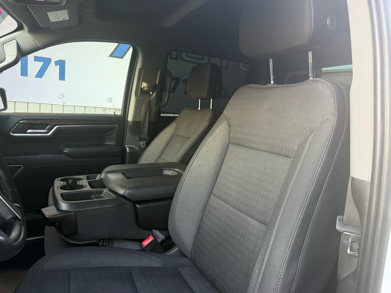 Chevrolet Silverado 1500 LT Crew Cab 4WD 2022