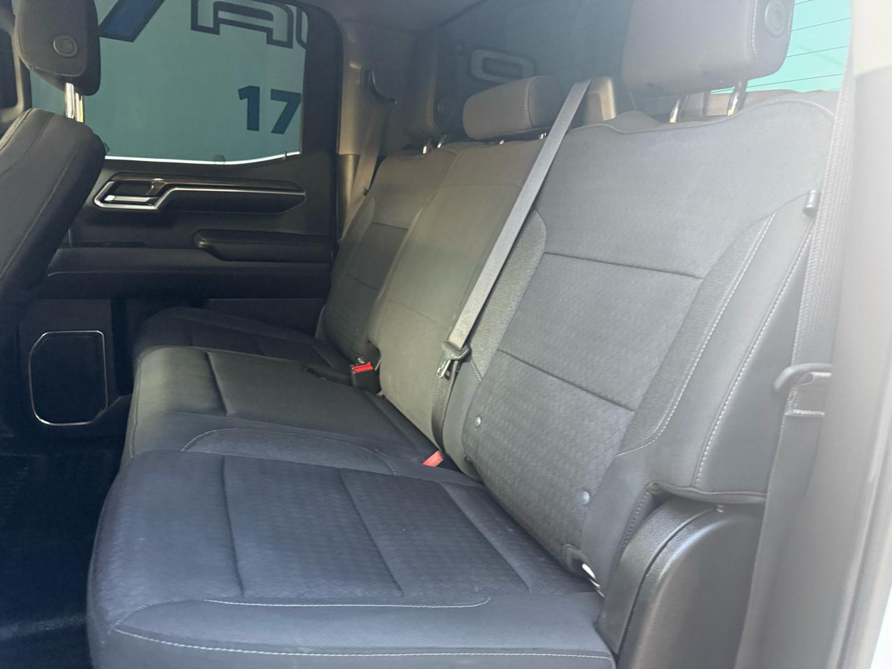 Chevrolet Silverado 1500 LT Crew Cab 4WD 2022