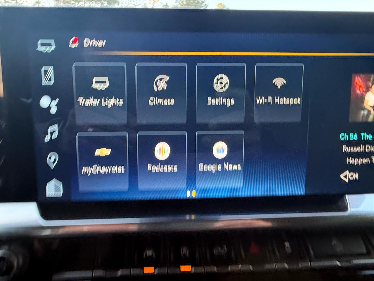 Chevrolet Silverado 1500 LT Crew Cab 4WD 2022