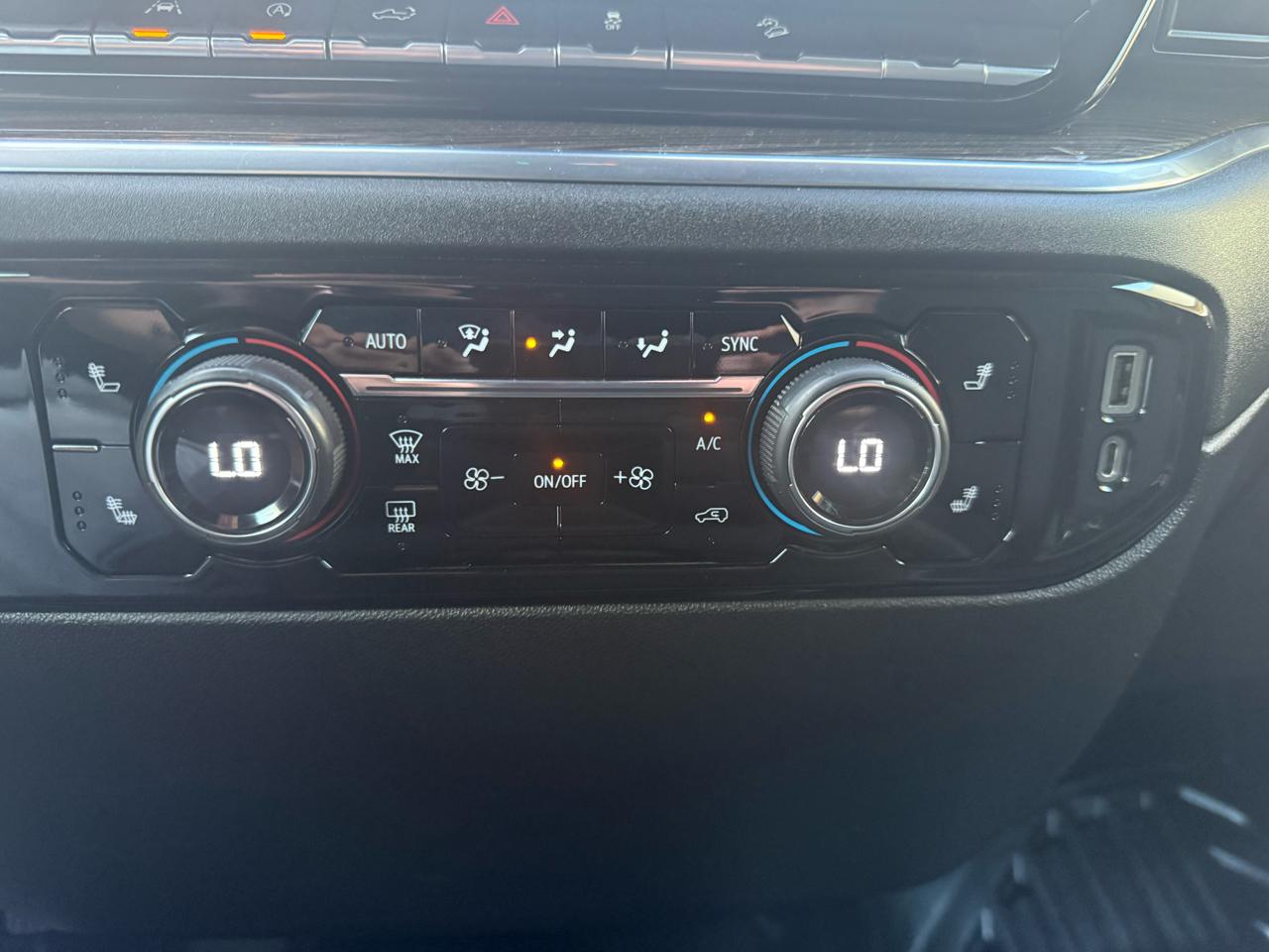 Chevrolet Silverado 1500 LT Crew Cab 4WD 2022