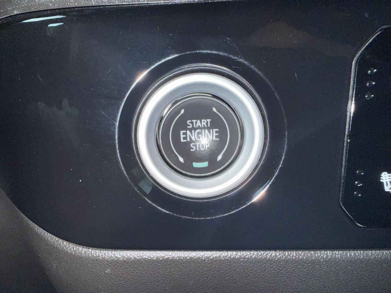 Chevrolet Silverado 1500 LT Crew Cab 4WD 2022