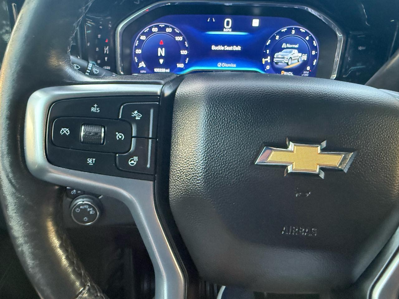 Chevrolet Silverado 1500 LT Crew Cab 4WD 2022