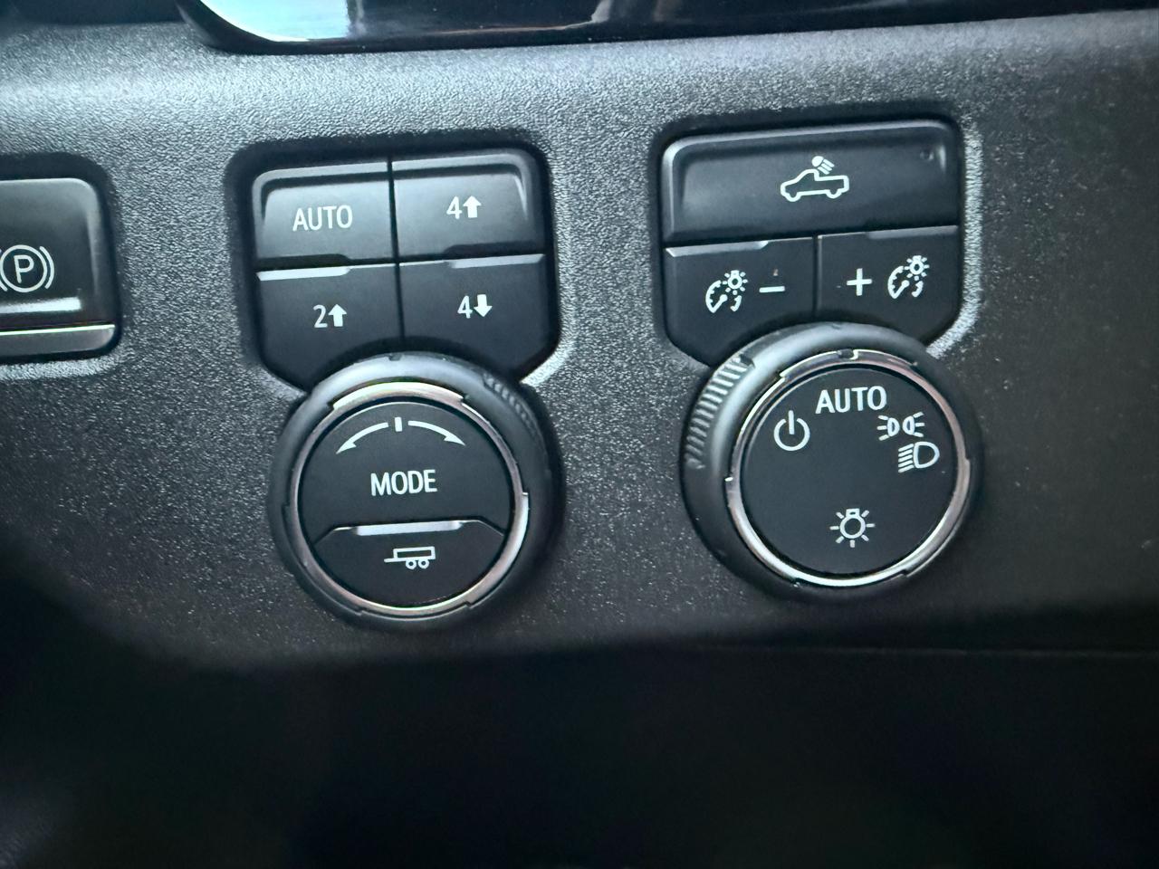 Chevrolet Silverado 1500 LT Crew Cab 4WD 2022