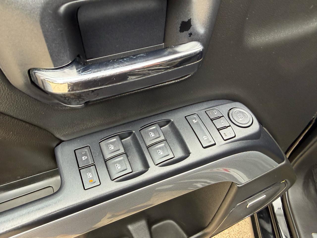 Chevrolet Silverado 1500 LTZ Crew Cab 4WD 2015