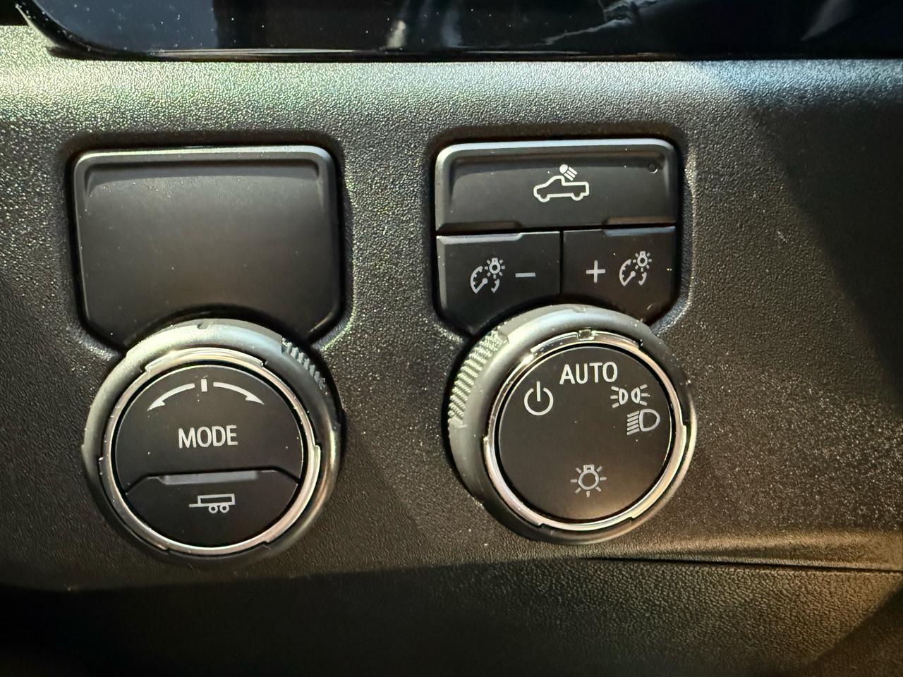 Chevrolet Silverado 1500 LT Crew Cab 2WD 2023