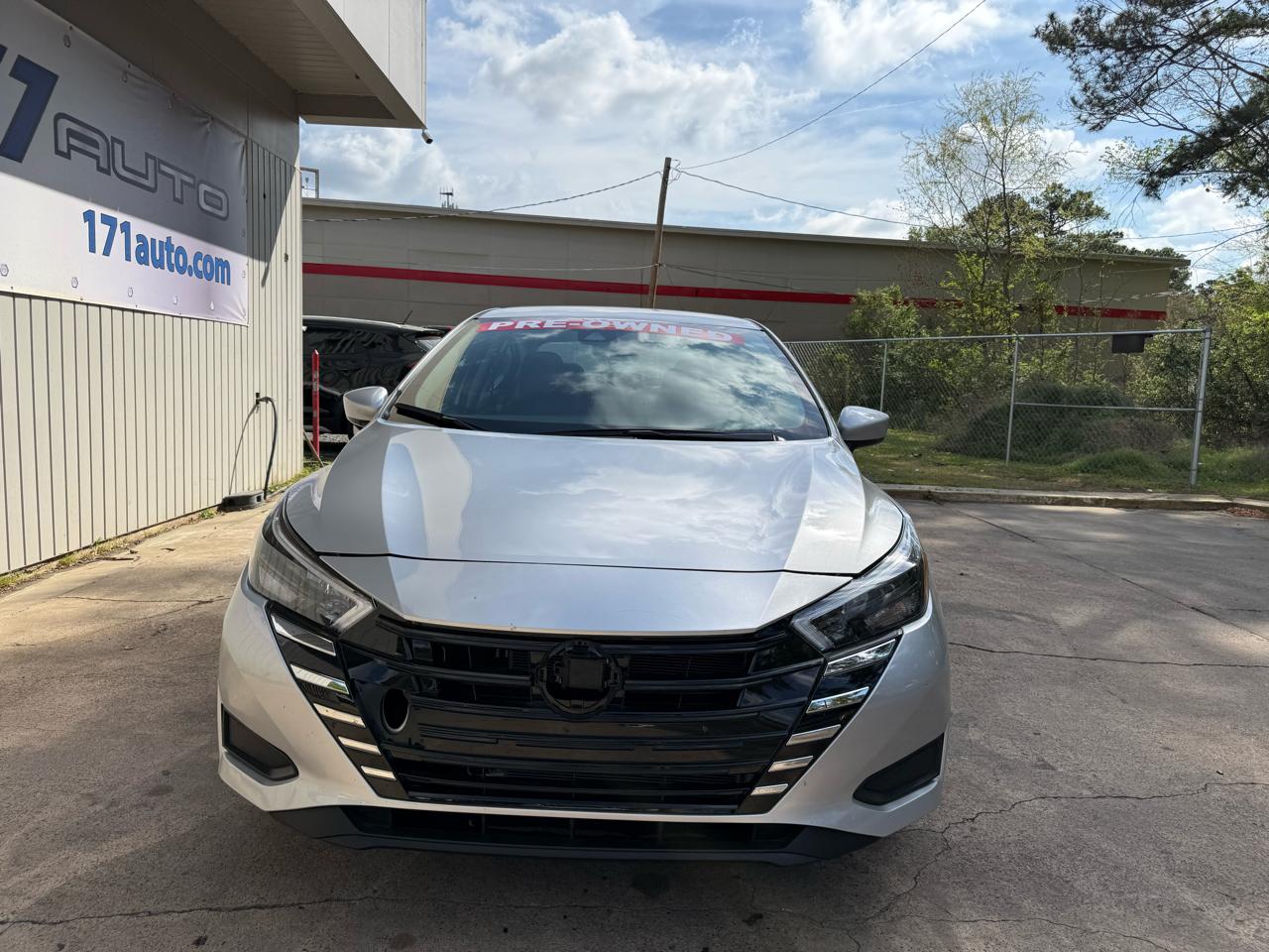 Nissan Versa SV 2025