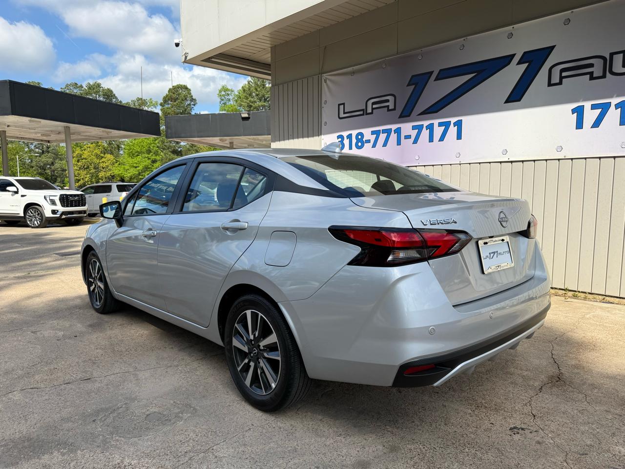 Nissan Versa SV 2025