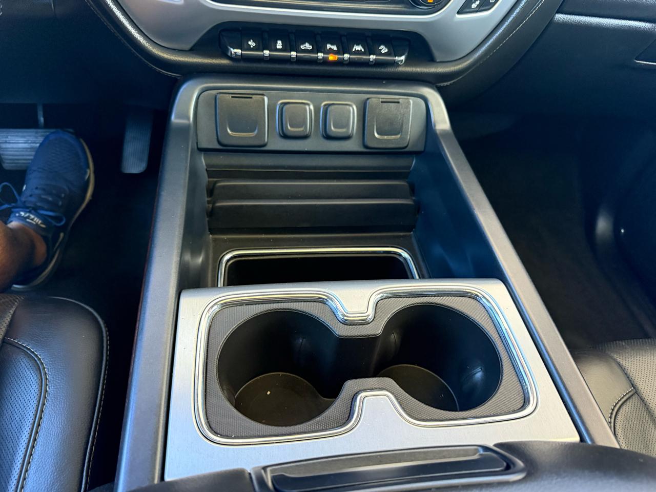 GMC Sierra 1500 SLT Crew Cab Long Box 4WD 2017