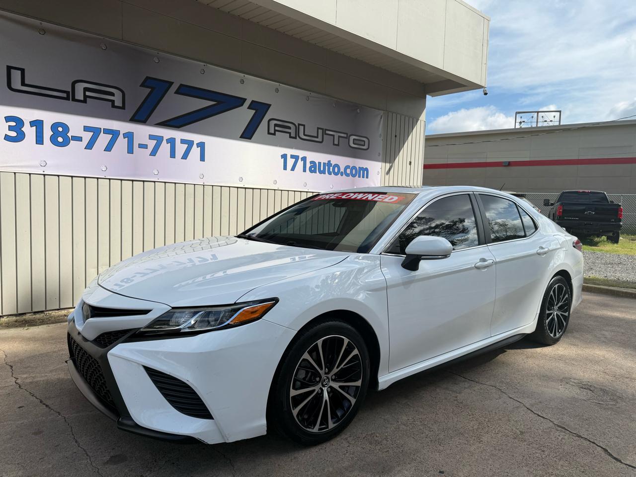 Toyota Camry SE 2019