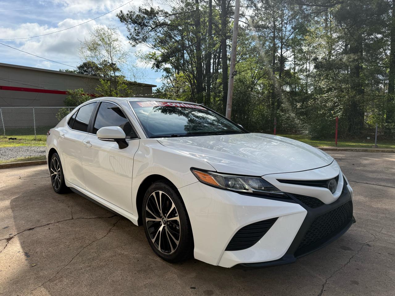 Toyota Camry SE 2019